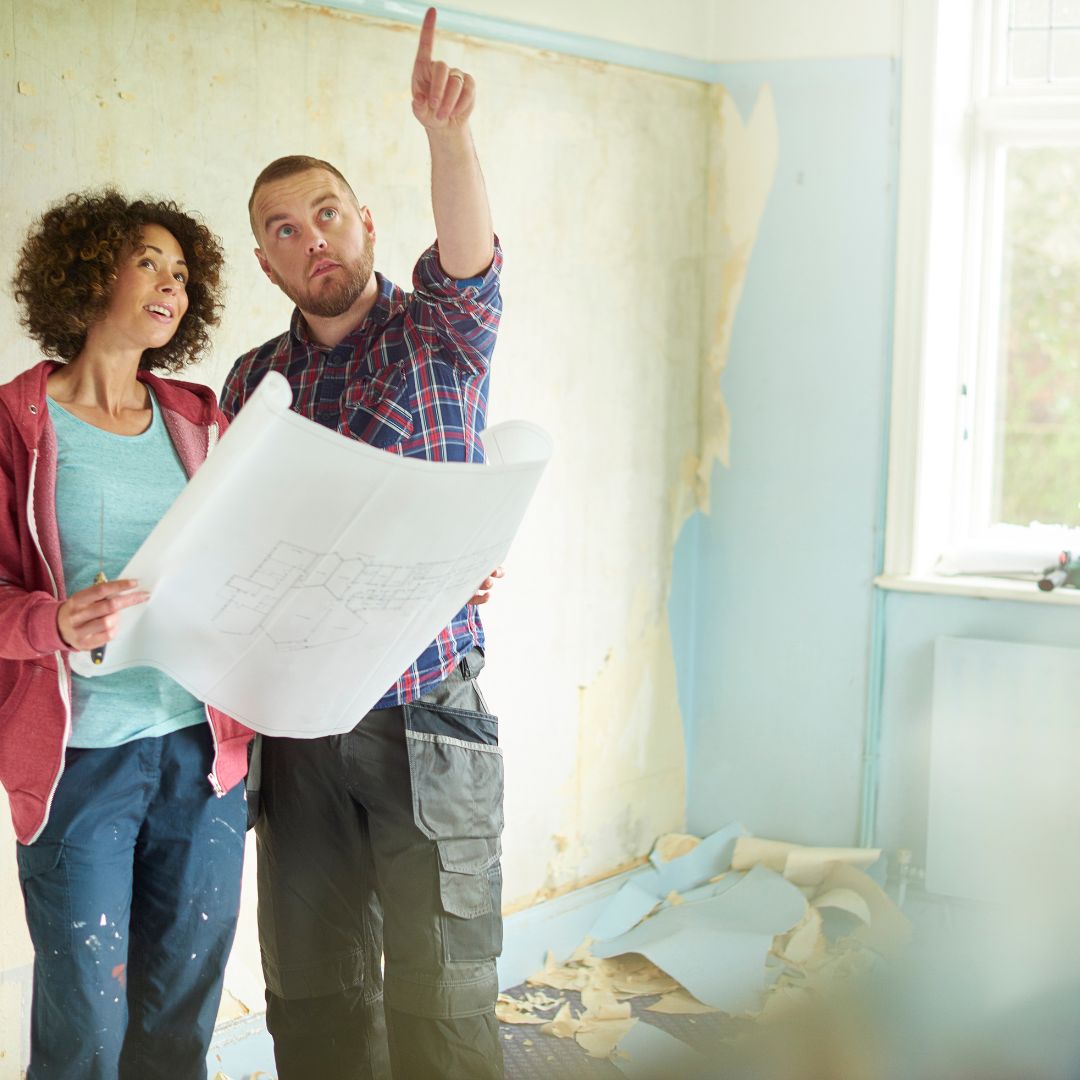 people planning remodel