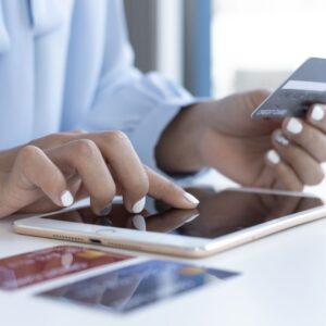 Woman makes credit card payment